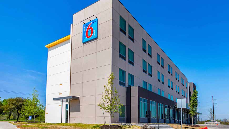 G6 Hospitality Opens Its First New-Build, Dual-Brand Motel 6/Studio 6
