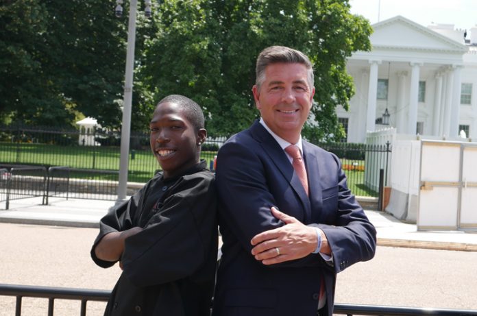 Johnny Brummit and Chip Rogers outside the White House. — Pledge to America's Workers