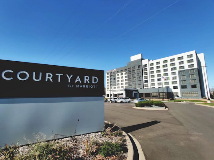 Courtyard by Marriott Edina Bloomington - Hawkeye Hotels