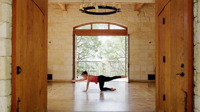 Miraval Austin fitness specialist Robyn Riojas teaches a strength and mobility routine, which can be replicated in any space.