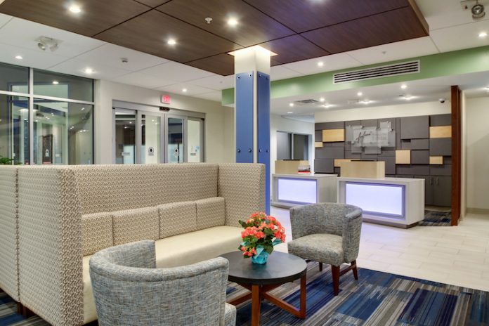 Holiday Inn Express & Suites Lockport, Illinois