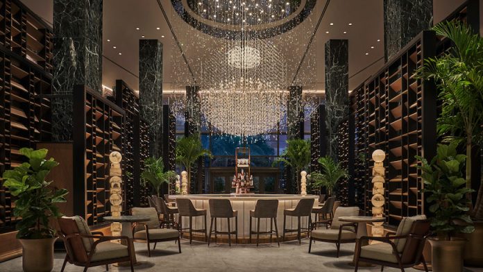 Four Seasons Hotel and Private Residences New Orleans