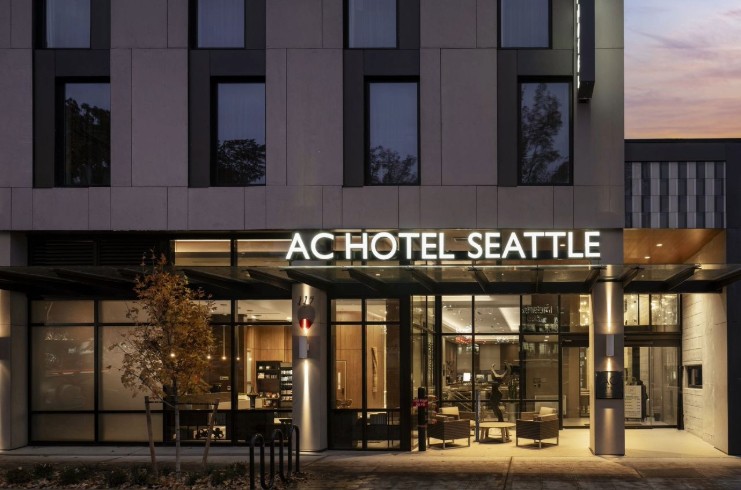 Crestline Hotels & Resorts Assumes Management of AC Hotel Seattle Downtown 