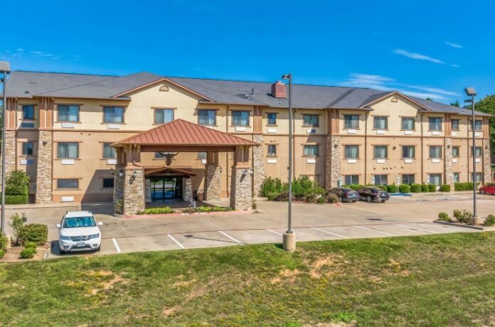 Best Western Plus Royal Mountain Inn & Suites